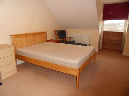 4 bedroom Semi-detached house to let in Maxwell Drive, Loughborough, LE11