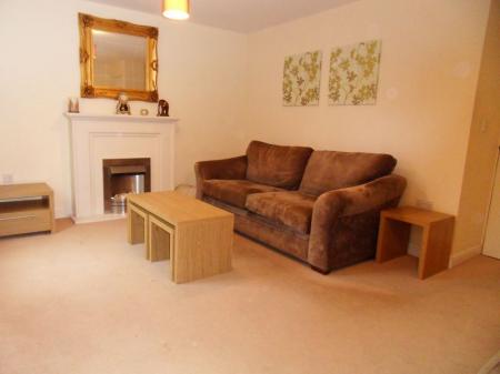 4 bedroom Semi-detached house to let in Maxwell Drive, Loughborough, LE11