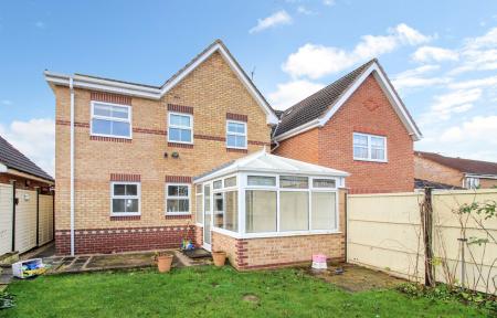 4 bedroom Detached house to let in Lemontree Lane, Loughborough, LE11