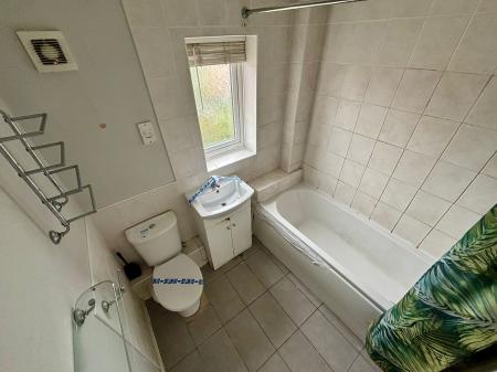 3 bedroom Semi-detached house for sale in Aspen Avenue, Loughborough, LE11