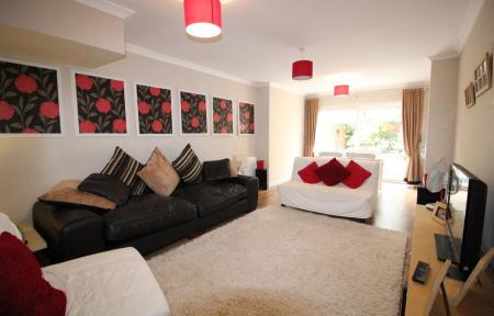 2 bedroom Semi-detached house to let in Burton Street, Loughborough, LE11