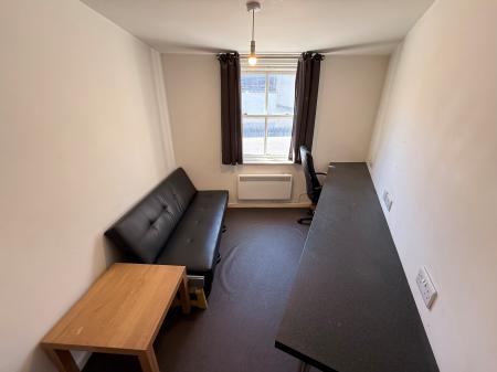 1 bedroom Flat to let in Sparrow Hill, Loughborough, LE11