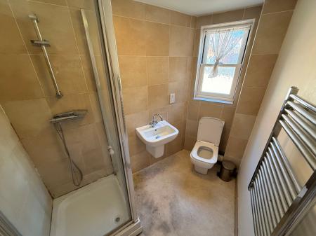 1 bedroom Flat to let in Sparrow Hill, Loughborough, LE11