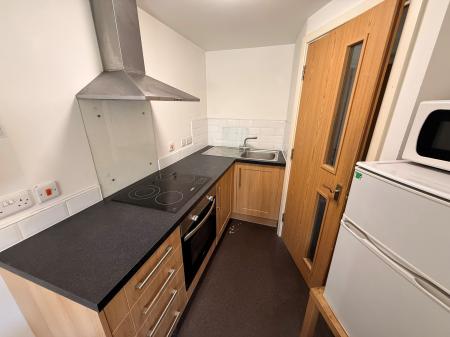 1 bedroom Flat to let in Sparrow Hill, Loughborough, LE11