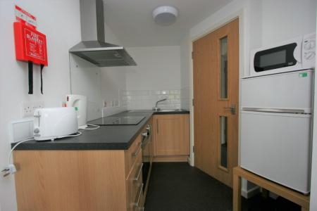 1 bedroom Flat to let in Sparrow Hill, Loughborough, LE11