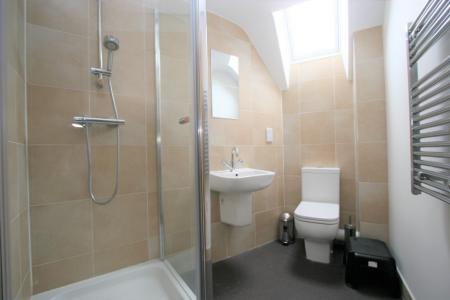 1 bedroom Flat to let in Sparrow Hill, Loughborough, LE11