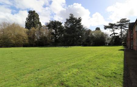 2 bedroom Apartment to let in Fowke Street, Rothley, LE7