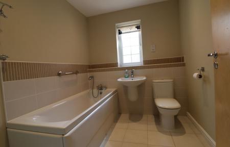 2 bedroom Apartment to let in Fowke Street, Rothley, LE7