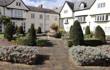 2 bedroom Apartment to let in Fowke Street, Rothley, LE7