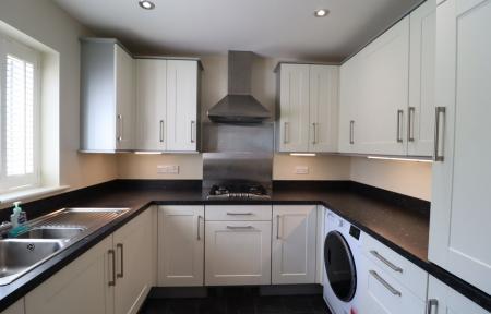 2 bedroom Apartment to let in Fowke Street, Rothley, LE7