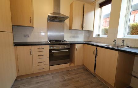 2 bedroom Town house to let in George Street, Loughborough, LE11