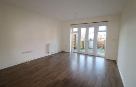 2 bedroom Town house to let in George Street, Loughborough, LE11