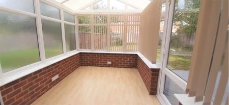 4 bedroom Semi-detached house to let in New Ashby Road, Loughborough, LE11