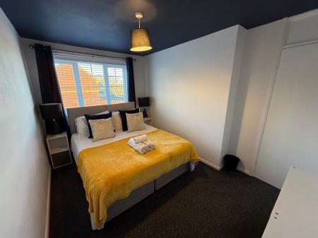 3 bedroom Town house to let in Chiswick Drive, Loughborough, LE11