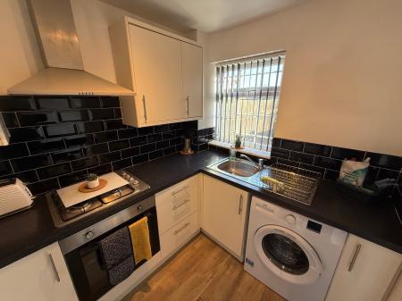 3 bedroom Town house to let in Chiswick Drive, Loughborough, LE11