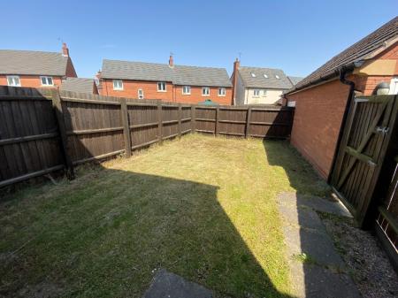 3 bedroom Town house to let in Hugh Foss Drive, Loughborough, LE11