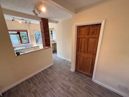 4 bedroom Terraced House to let in Park Avenue, Loughborough, LE11