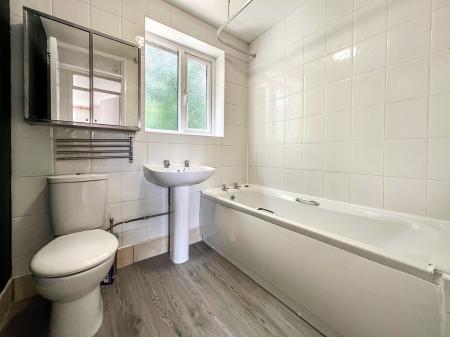 2 bedroom Terraced House for sale in Abberton Way, Loughborough, LE11