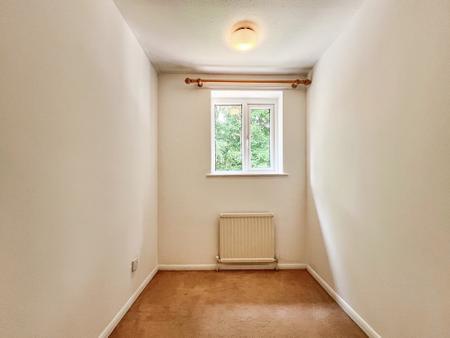 2 bedroom Terraced House for sale in Abberton Way, Loughborough, LE11