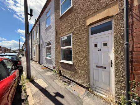 2 bedroom Terraced House to let in Granville Street, Loughborough, LE11