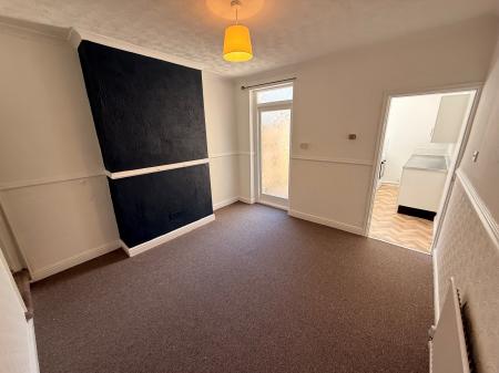 2 bedroom Terraced House to let in Granville Street, Loughborough, LE11
