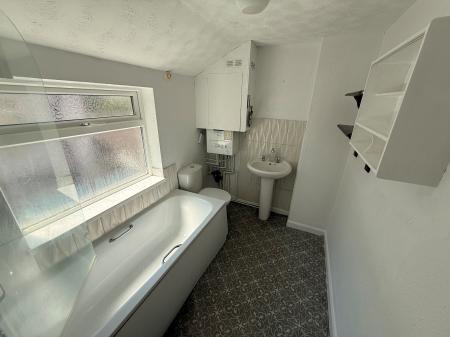 2 bedroom Terraced House to let in Granville Street, Loughborough, LE11