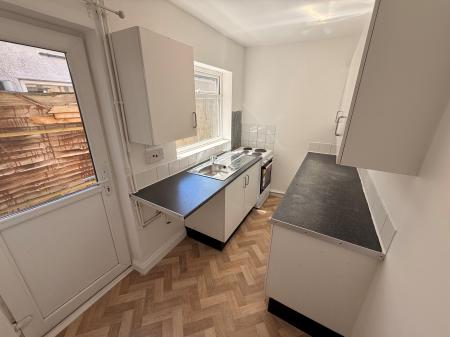 2 bedroom Terraced House to let in Granville Street, Loughborough, LE11