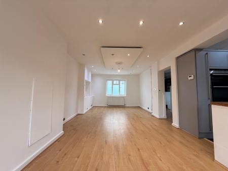 3 bedroom End of terrace house to let in Brook Lane, Barrow-upon-Soar, LE12