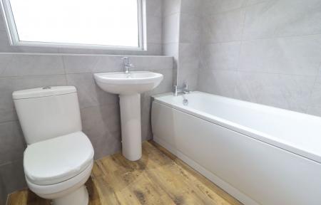 3 bedroom Semi-detached house to let in Barsby Drive, Loughborough, LE11