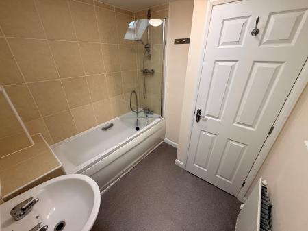 2 bedroom Town house to let in Willow Road, Barrow-upon-Soar, LE12