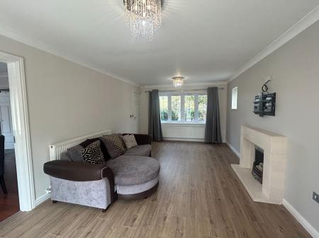 4 bedroom Detached house to let in Allendale Road, Loughborough, LE11