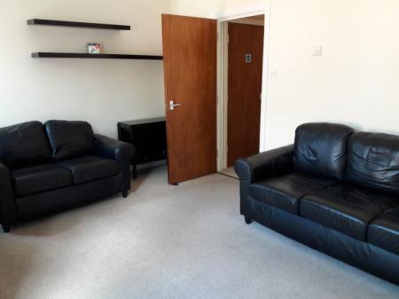 1 bedroom Flat to let in Gray Street, Loughborough, LE11