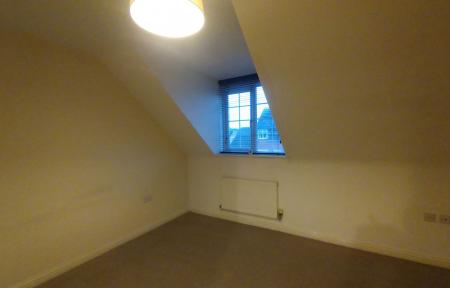 3 bedroom Town house to let in Threadcutters Way, Shepshed, LE12
