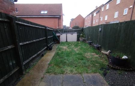 3 bedroom Town house to let in Threadcutters Way, Shepshed, LE12