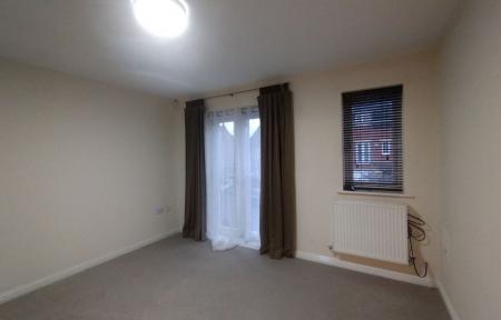 3 bedroom Town house to let in Threadcutters Way, Shepshed, LE12