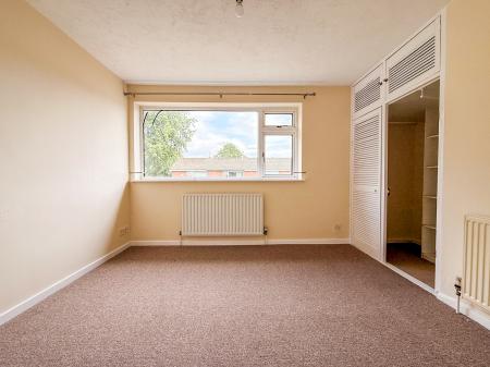 2 bedroom Terraced House for sale in Petworth Drive, Loughborough, LE11