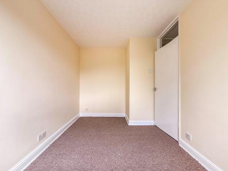 2 bedroom Terraced House for sale in Petworth Drive, Loughborough, LE11