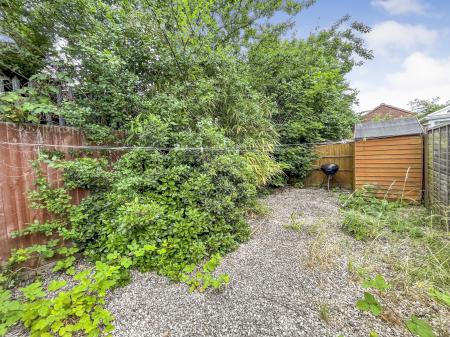 2 bedroom Maisonette for sale in Adam Dale, Loughborough, LE11