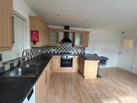 2 bedroom Maisonette to let in Moira Street, Loughborough, LE11