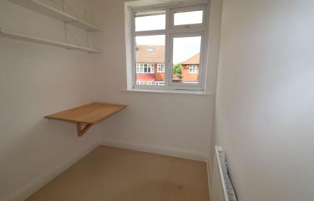 3 bedroom Semi-detached house to let in Oaklands Avenue, Loughborough, LE11
