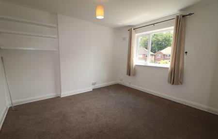 3 bedroom Semi-detached house to let in Oaklands Avenue, Loughborough, LE11