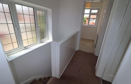 3 bedroom Semi-detached house to let in Oaklands Avenue, Loughborough, LE11
