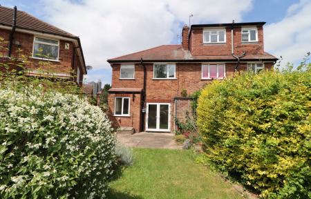 3 bedroom Semi-detached house to let in Oaklands Avenue, Loughborough, LE11