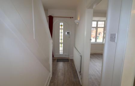 3 bedroom Semi-detached house to let in Oaklands Avenue, Loughborough, LE11