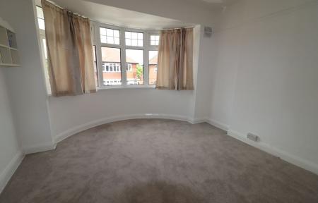 3 bedroom Semi-detached house to let in Oaklands Avenue, Loughborough, LE11