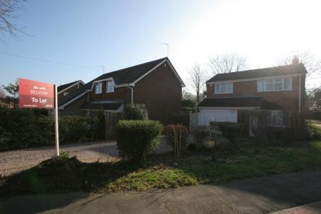 4 bedroom Detached house to let in Cropston Avenue, Loughborough, LE11