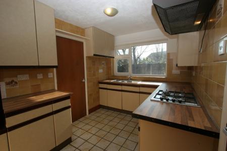 4 bedroom Detached house to let in Cropston Avenue, Loughborough, LE11