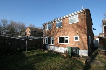 4 bedroom Detached house to let in Cropston Avenue, Loughborough, LE11
