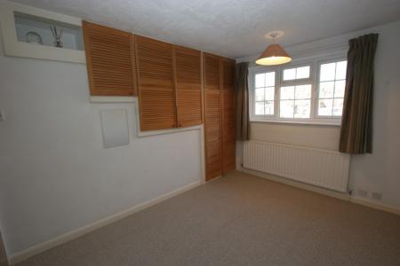 4 bedroom Detached house to let in Cropston Avenue, Loughborough, LE11