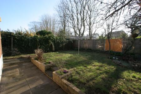 4 bedroom Detached house to let in Cropston Avenue, Loughborough, LE11